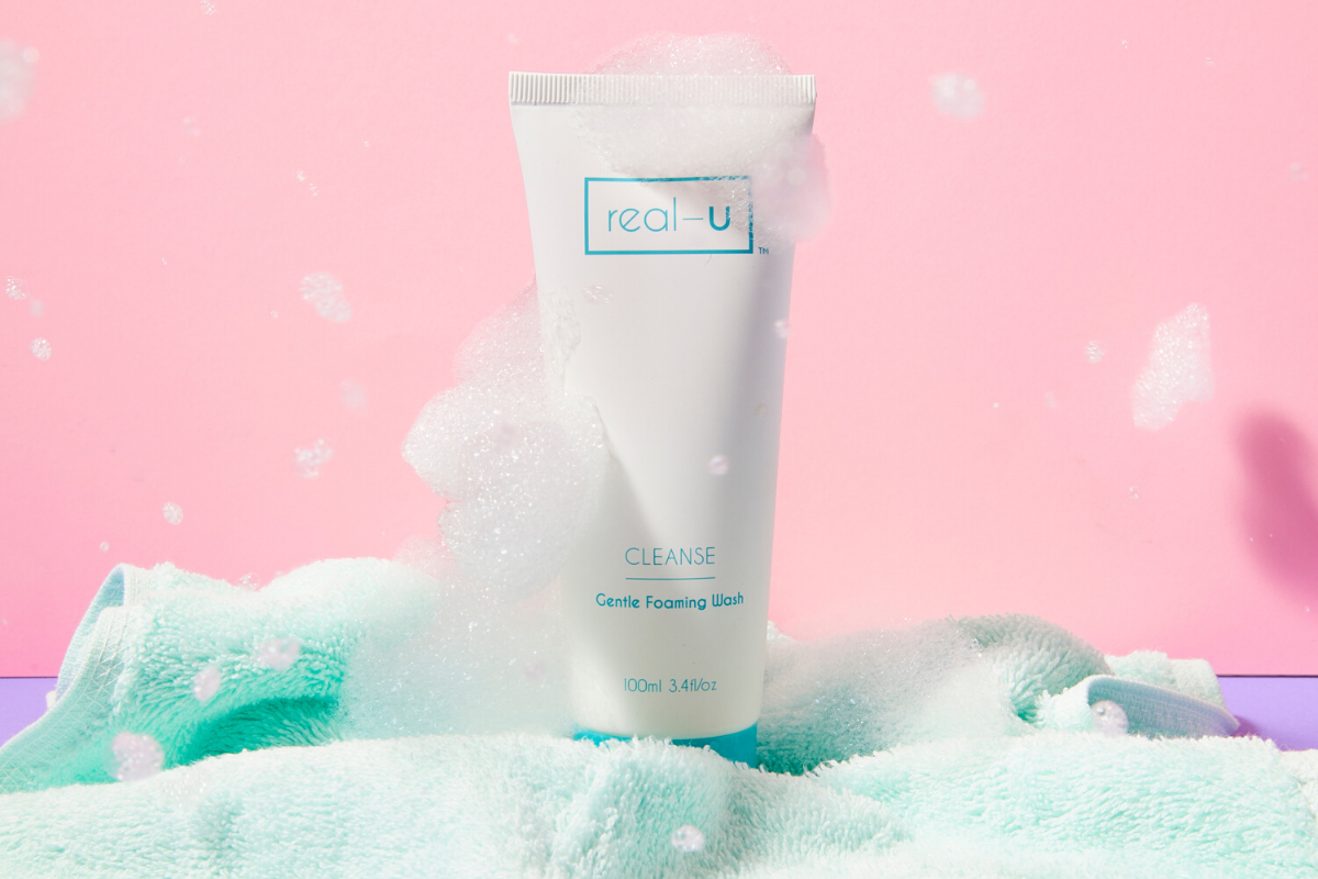 THE BEST CLEANSER FOR ACNE SKIN