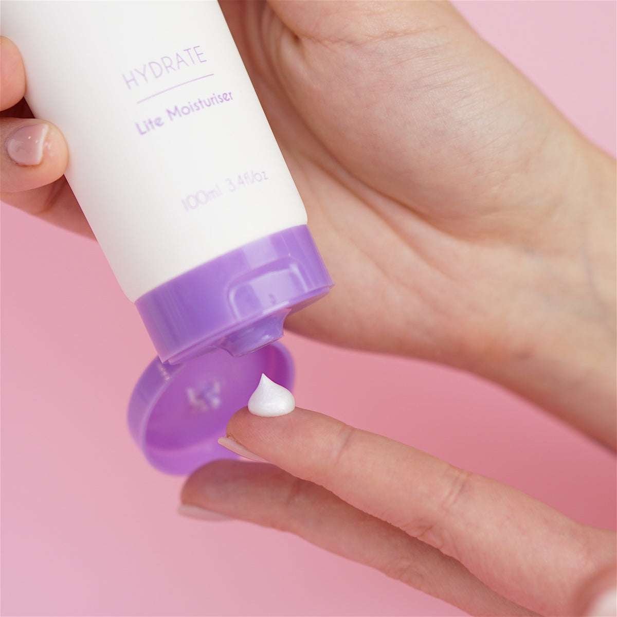 This lite moisturiser is ideal for oily and acne-prone skin