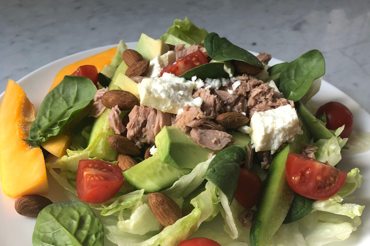 6 SUPER-FOODS FOR ACNE SKIN